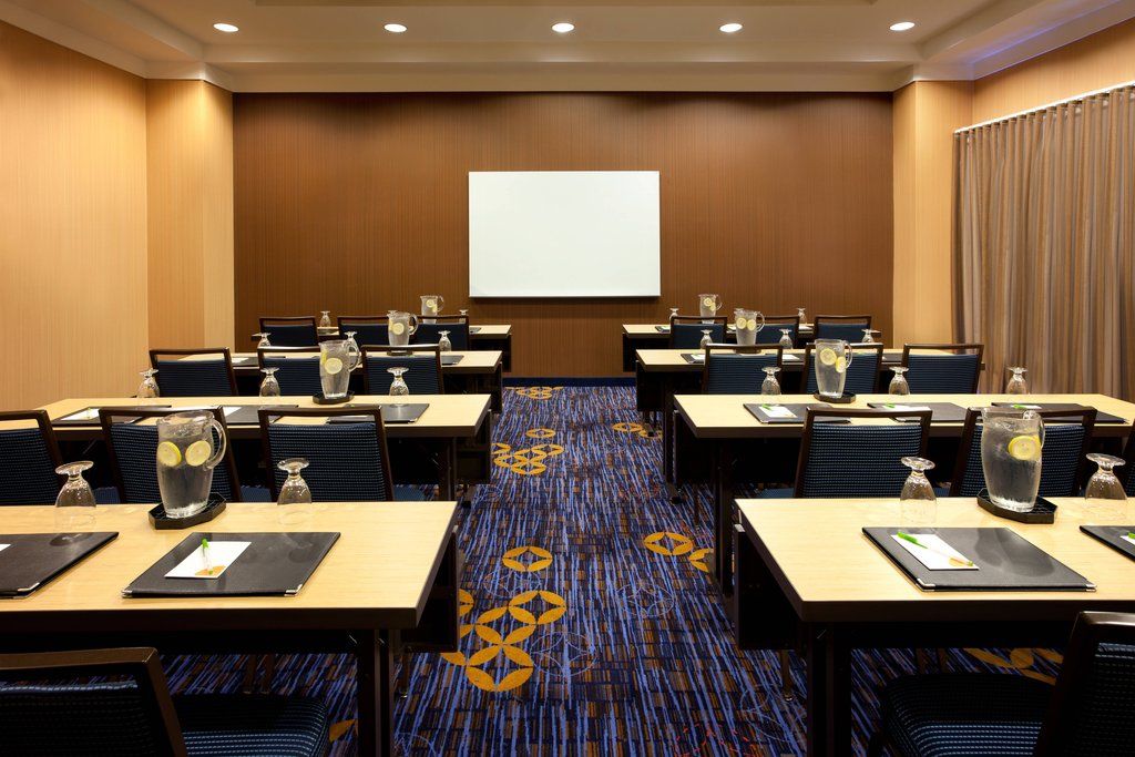 Courtyard By Marriott Newark Silicon Valley Exteriör bild